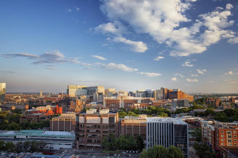 스탠다드 룸 킹사이즈 침대, Sheraton Philadelphia University City