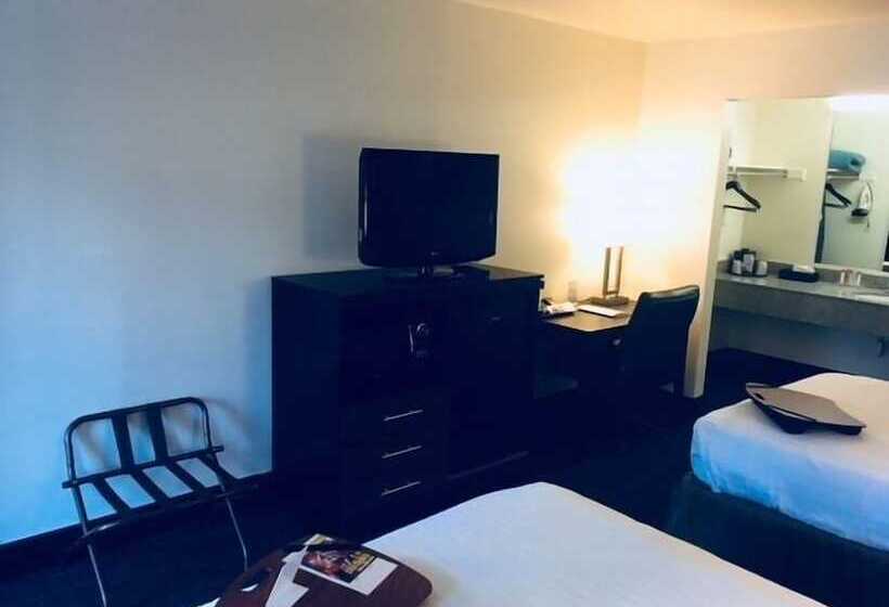 스탠다드 룸 더블 침대 2개, St. Michaels Inn