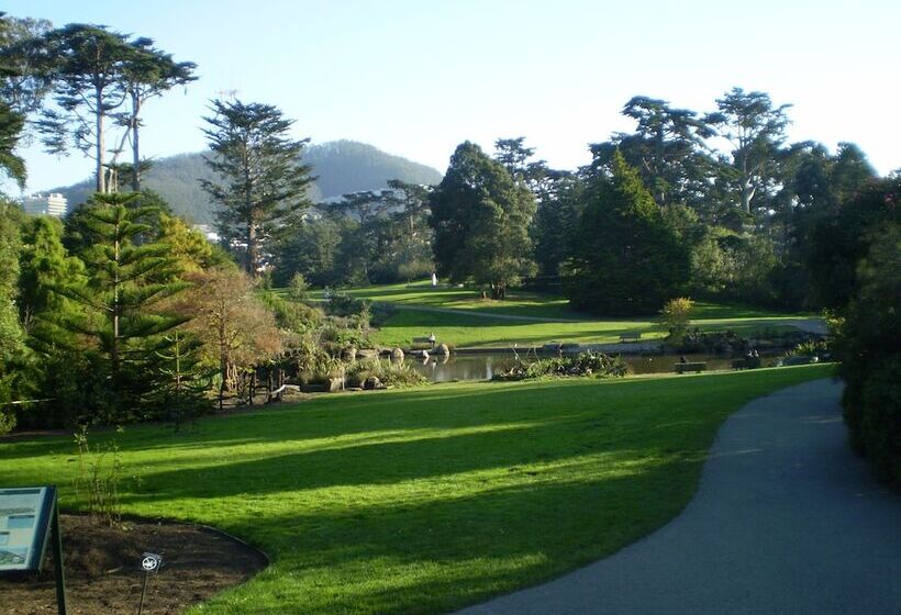 חדר דלוקס, Stanyan Park