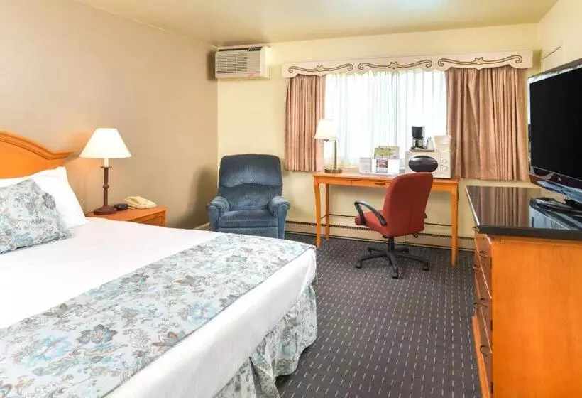 اتاق استاندارد با تخت بزرگ, Svendsgaard S Lodge Americas Best Value Inn & Suites