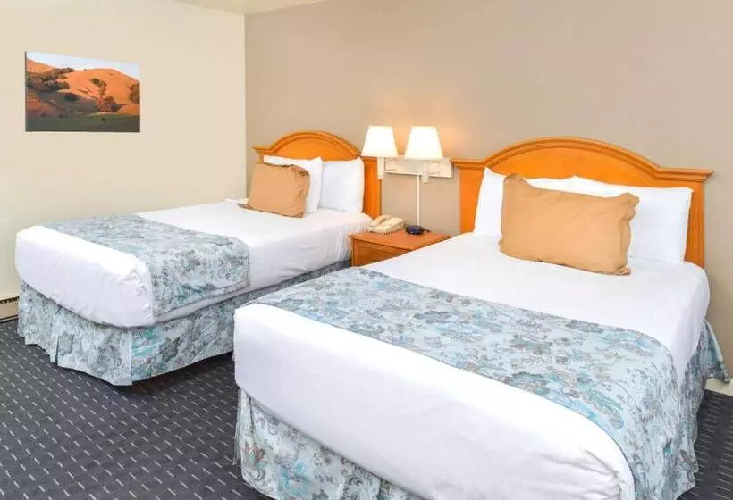 اتاق استاندارد با 2 تخت دوبل, Svendsgaard S Lodge Americas Best Value Inn & Suites