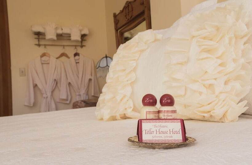 اتاق استاندارد, Teller House