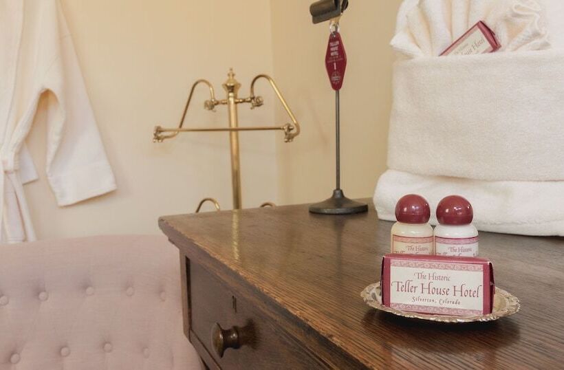 اتاق استاندارد, Teller House