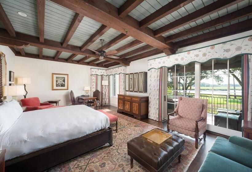 스탠다드 룸 킹사이즈 침대, The Cloister