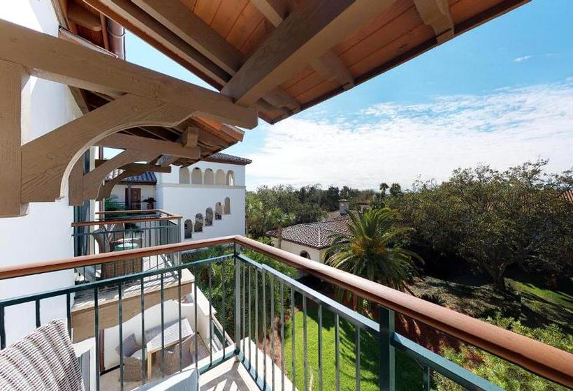 스탠다드 룸, The Cloister