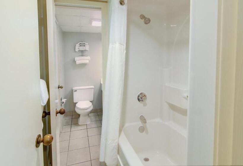 סוויטה דלוקס, Landmark Resort