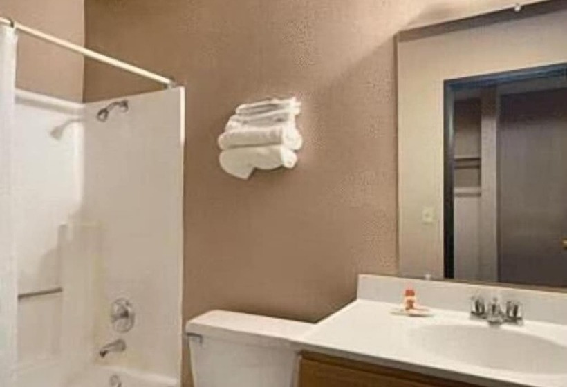 带2个双人床的标准工作室, Longhorn Boulder Highway