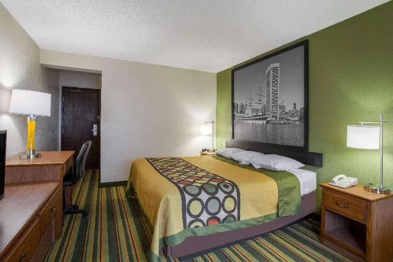 キングサイズベッドのスタンダードルーム, Super 8 By Wyndham College Park Wash Dc Area