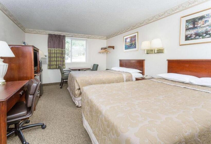 Deluxe-huone Soveltuu Liikuntarajoitteisille, Super 8 By Wyndham Colorado Springs/chestnut Street