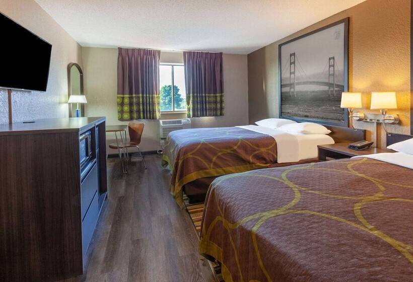 Номер Стандарт 2 Двуспальные Кровати, Super 8 By Wyndham Roseville/detroit Area