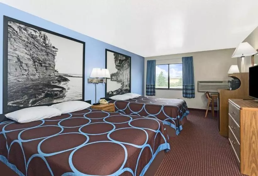 اتاق لوکس, Super 8 By Wyndham Wisconsin Dells