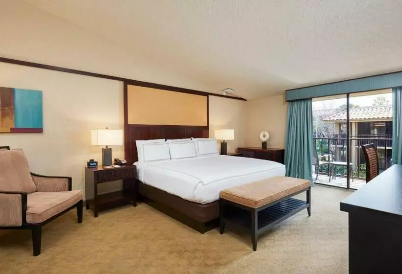 キングサイズベッドのスイートルーム, Doubletree By Hilton Hotel Orlando At Seaworld