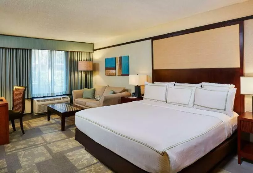 キングサイズベッドのスタンダードルーム, Doubletree By Hilton Hotel Orlando At Seaworld