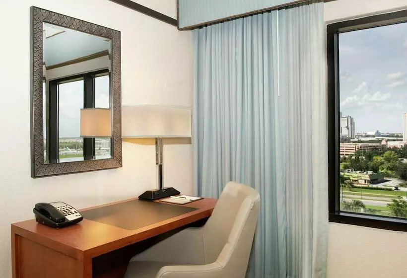 ２ダブルベッドのスタンダードルーム, Doubletree By Hilton Hotel Orlando At Seaworld