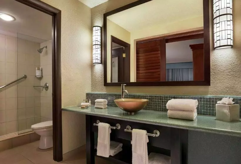 ２ダブルベッドのスタンダードルーム, Doubletree By Hilton Hotel Orlando At Seaworld