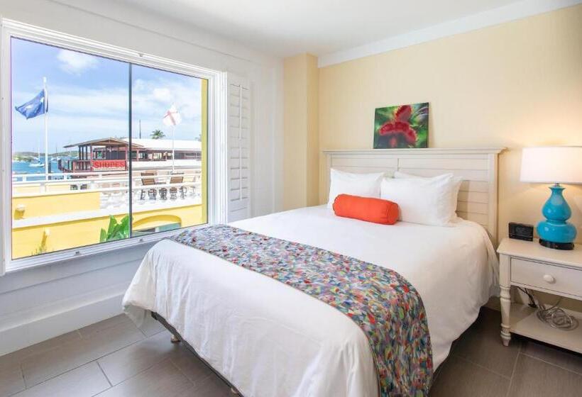 اتاق سوپریور با چشمانداز, Caravelle