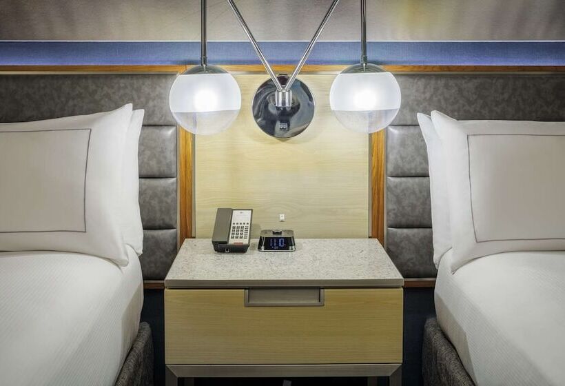 带2个双人床的标准工作室, Doubletree By Hilton Hotel Denver