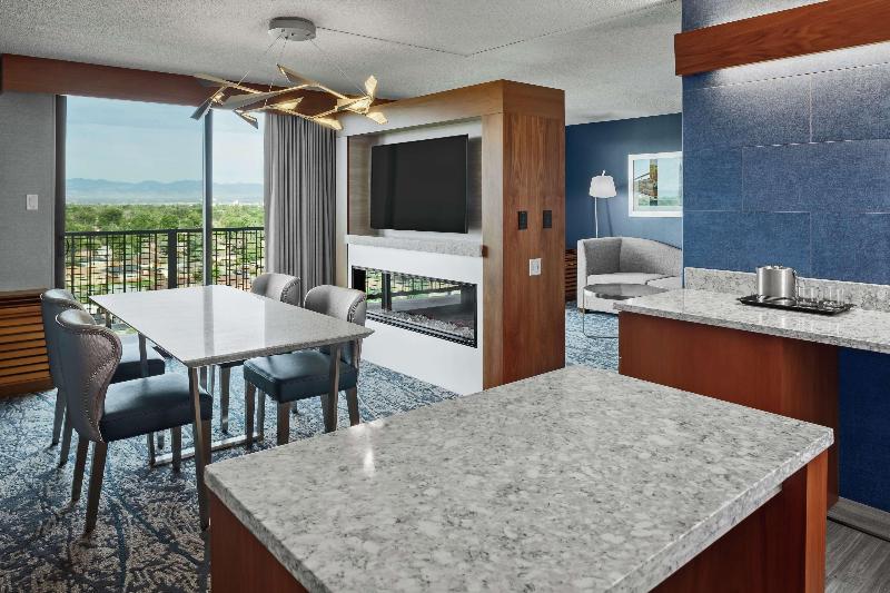 高级套房, Doubletree By Hilton Hotel Denver