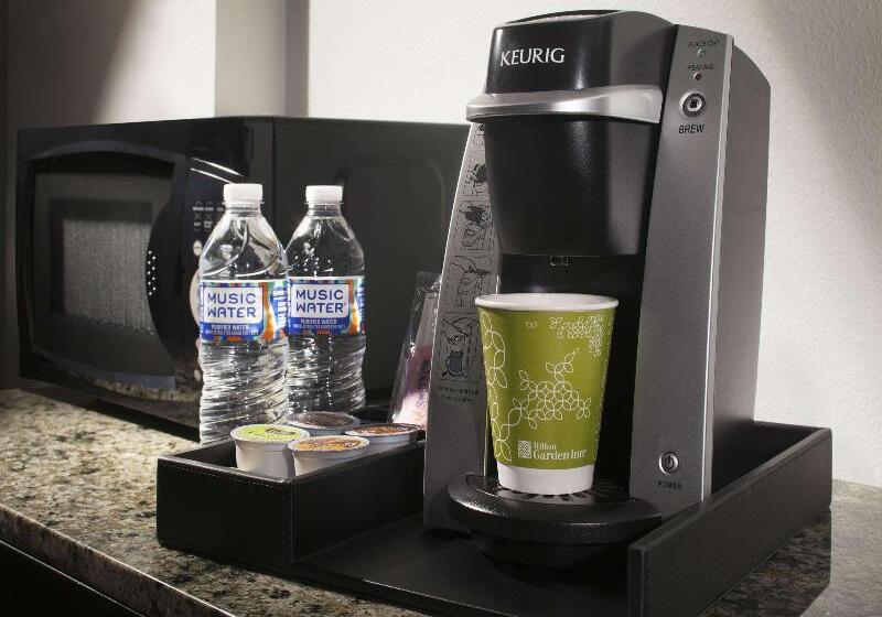 חדר סטנדרט עם מיטת קינג, Hilton Garden Inn Austin Downtown/convention Center