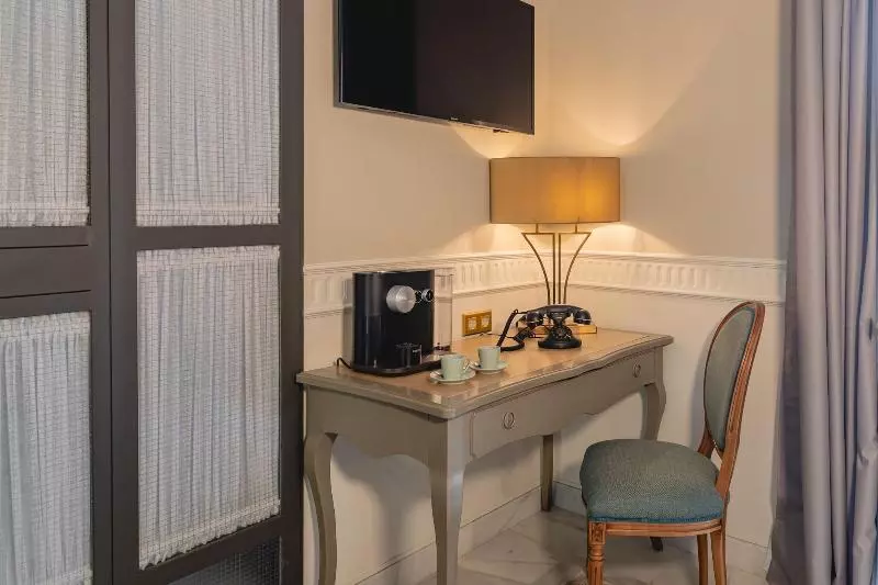 سوئیت با تخت بزرگ, Intercontinental Mark Hopkins San Francisco, An Ihg