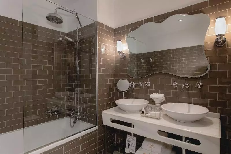 سوئیت با تخت بزرگ, Intercontinental Mark Hopkins San Francisco, An Ihg