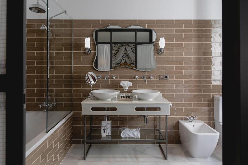 جناح سرير كينج, Intercontinental Mark Hopkins San Francisco, An Ihg