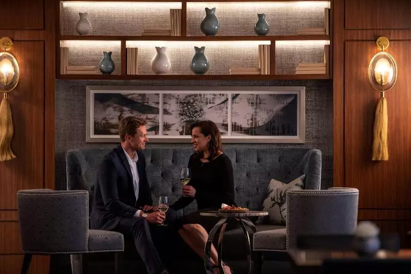 سوئیت اجرایی با تخت کینگ, The Ritzcarlton, Atlanta