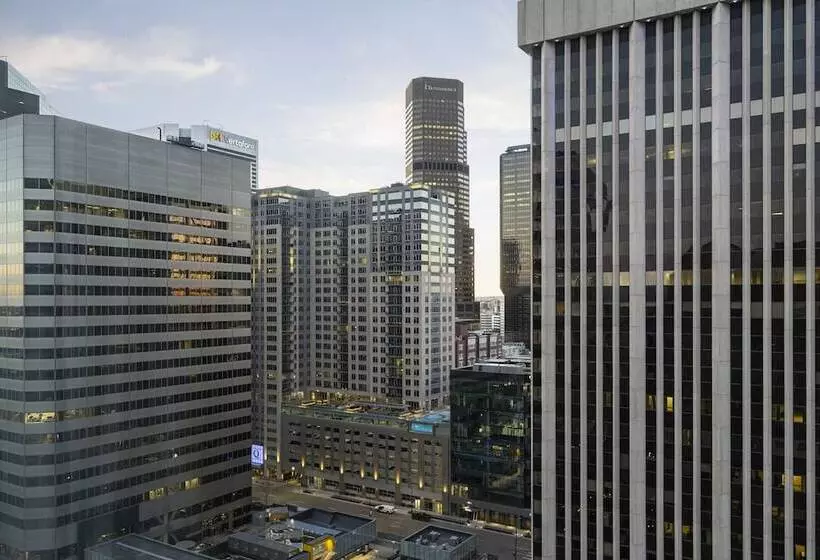 اتاق لوکس با چشم‌انداز شهر, The Westin Denver Downtown