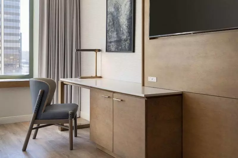 اتاق استاندارد با تخت بزرگ, The Westin Denver Downtown