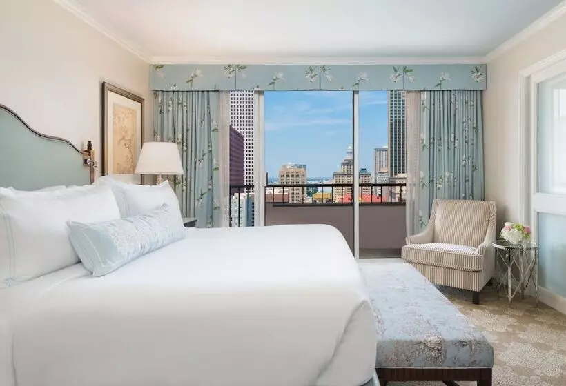 اتاق استاندارد با تخت بزرگ, The Windsor Court