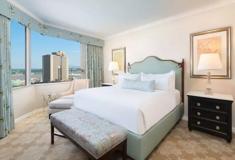 سوئیت پریمیوم, The Windsor Court