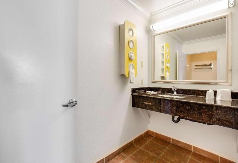 غرفة ديلوكس رباعية, Motel 6 San Jose, Ca   Convention Center