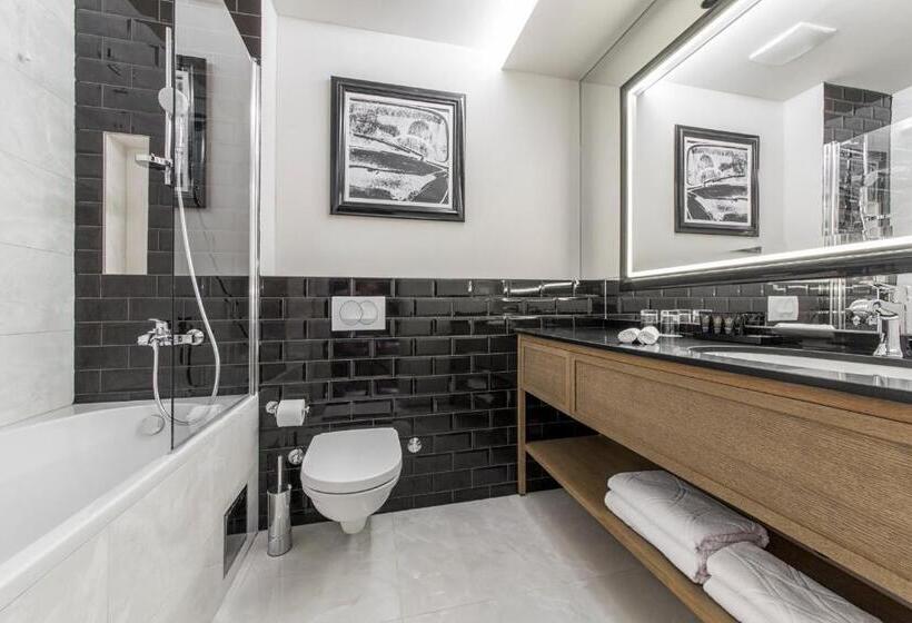 חדר סופריור עם מרפסת, Grand Hotel Slavia