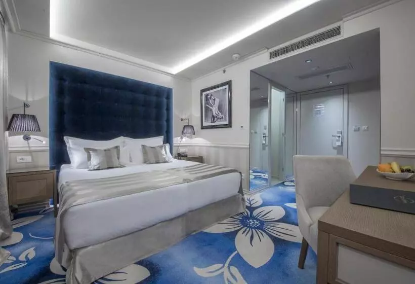 オーシャンビューのプレミアムルーム。, Grand Hotel Slavia