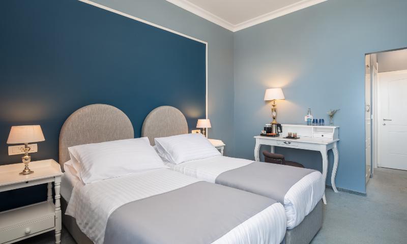 اتاق سوپریور با چشم‌انداز جانبی دریا, Aminess Korcula Heritage