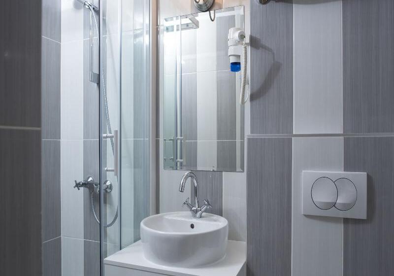 اتاق سوپریور با چشم‌انداز جانبی دریا, Aminess Korcula Heritage