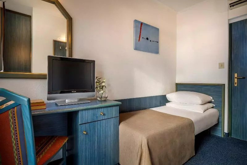 اتاق استاندارد یک نفره, Laguna Maradiso Hotel By Aminess