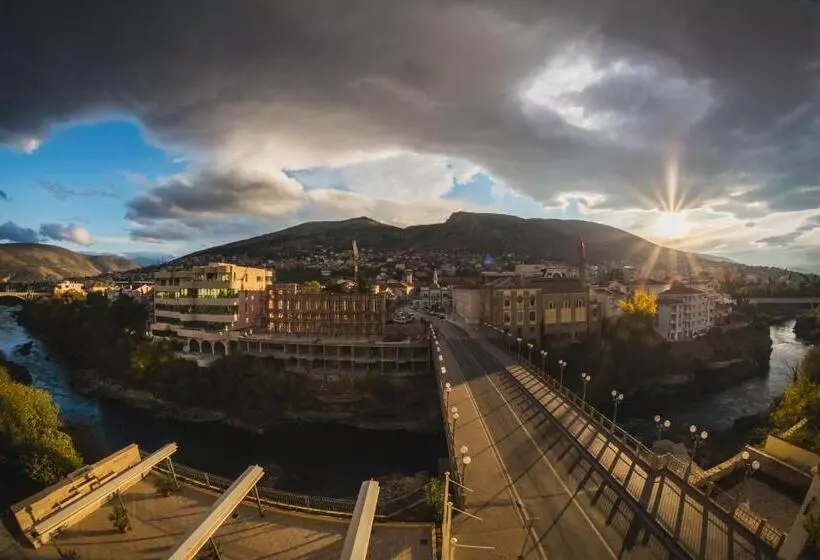 سوییت, Bristol