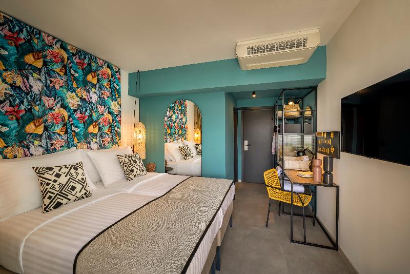 带阳台及侧面海景的标准房间, Places Dalmacija By Valamar