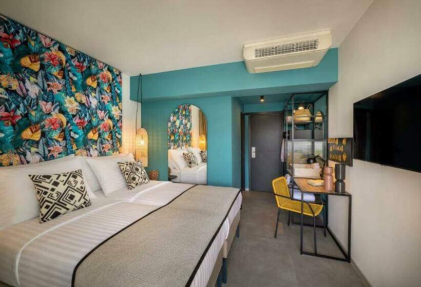 Номер Стандард Боковой Вид на Море с Балконом, Places Dalmacija By Valamar