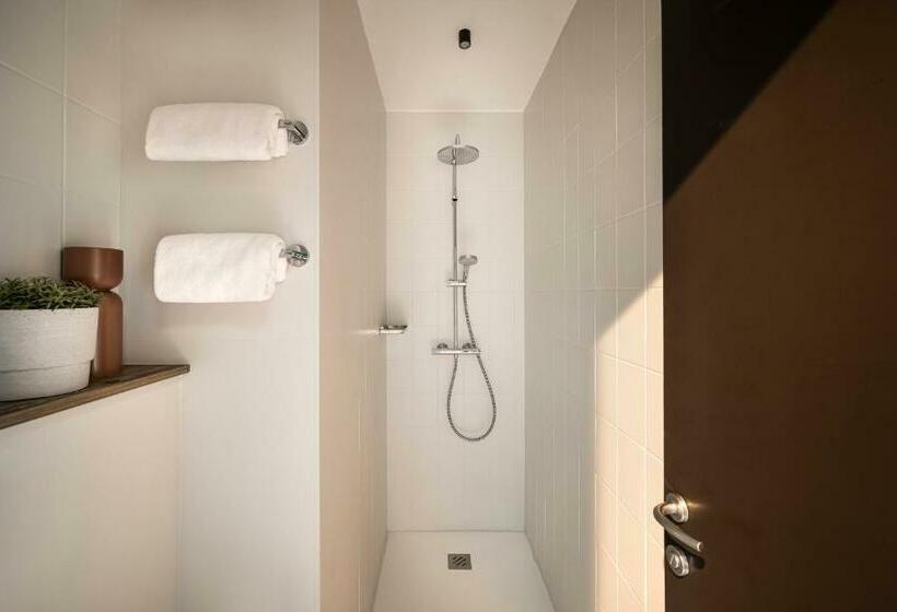 带阳台及侧面海景的标准房间, Places Dalmacija By Valamar