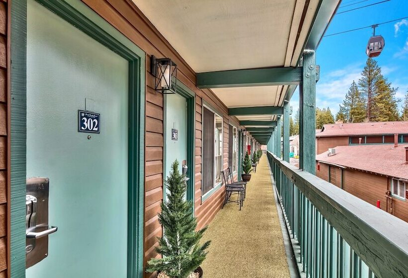 带2个双人床的标准工作室, Forest Suites Resort At The Heavenly Village