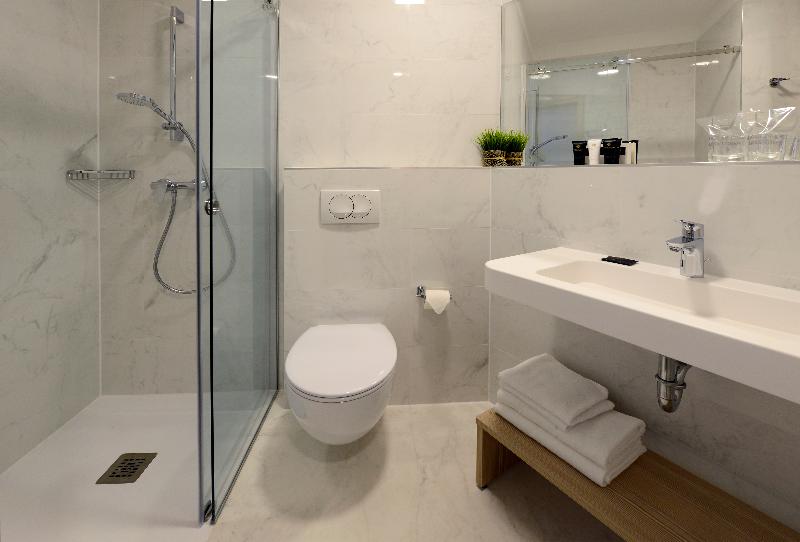 اتاق استاندارد یک نفره, Grand Hotel Adriatic Ii