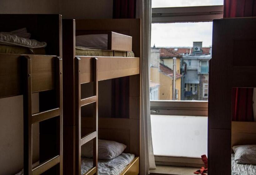 מיטה בחדר משותף, Hi Hostel Zagreb