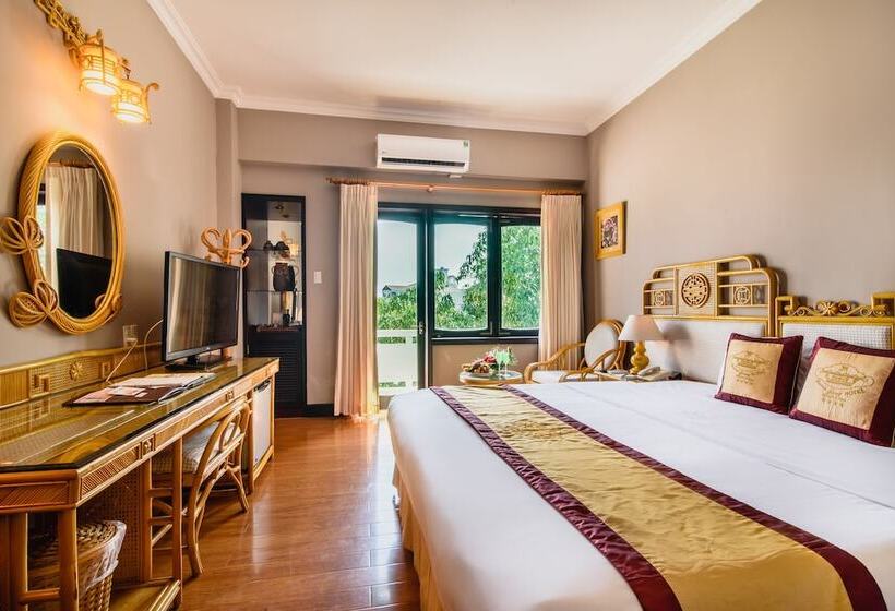 اتاق لوکس با چشم‌انداز باغ, Huong Giang Hotel Resort & Spa