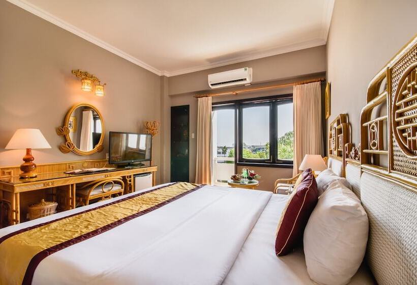 اتاق لوکس با چشم‌انداز باغ, Huong Giang Hotel Resort & Spa