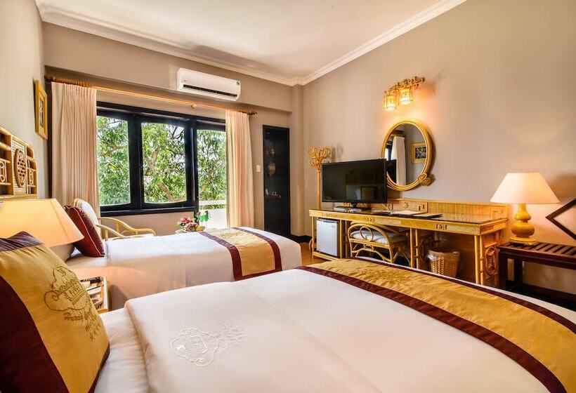 اتاق لوکس با چشم‌انداز باغ, Huong Giang Hotel Resort & Spa