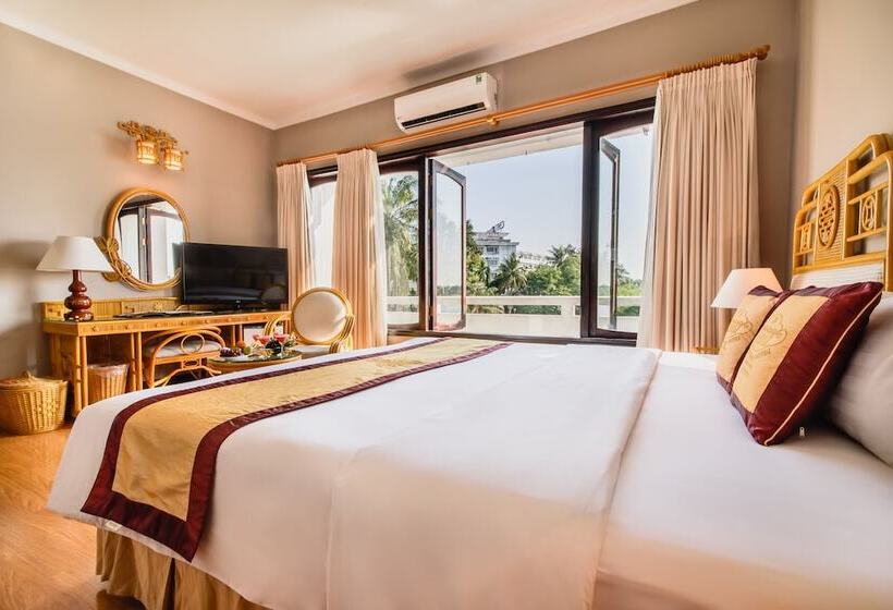 اتاق لوکس با چشم‌انداز باغ, Huong Giang Hotel Resort & Spa