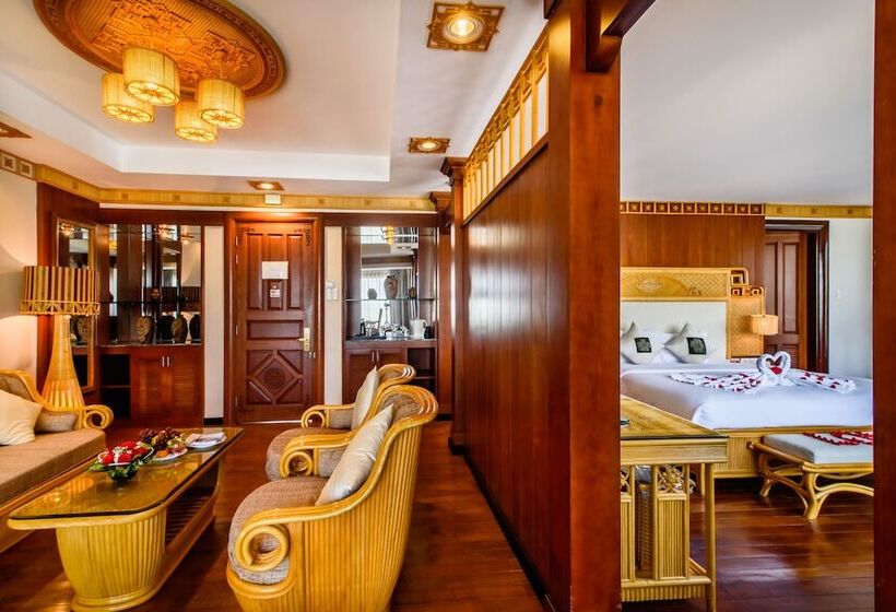 سوییت اجرایی, Huong Giang Hotel Resort & Spa