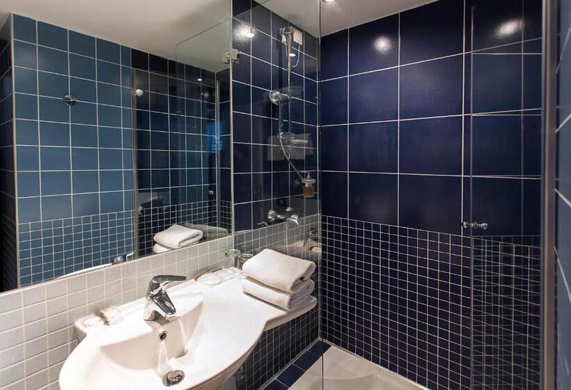 غرفة كومفورت, Ilirija